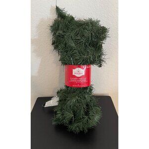 Holiday Time 9-Foot Pre-Lit Napa Garland